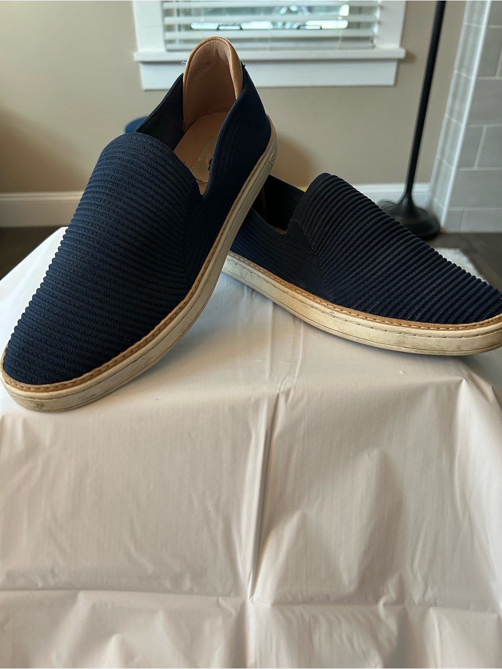 Woman’s Navy Slip-On Knit Sneakers UGG size 10